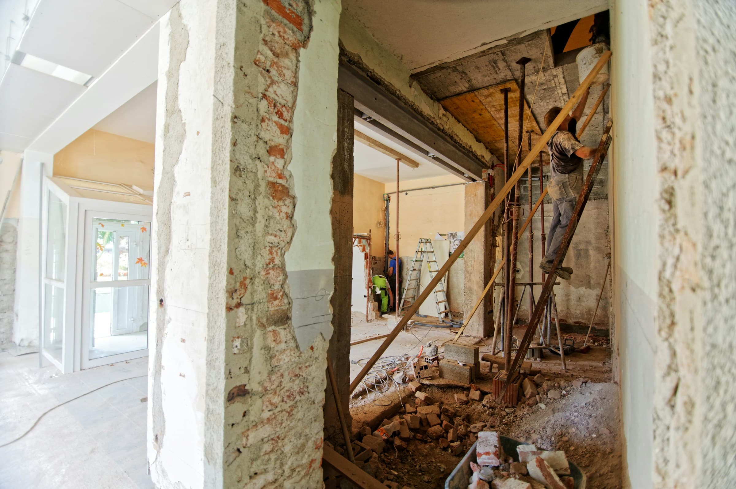 Renovation services in Sri Lanka by PMR Construction